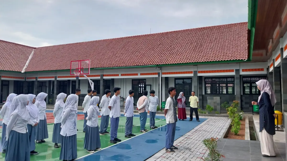 SMA Negeri 11 Tasikmalaya bentuk budaya kepemimpinan siswa