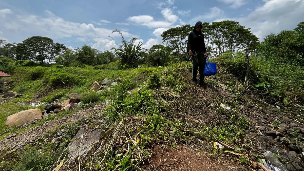 akses jalan SMAN 11 Kota Tasikmalaya belum layak