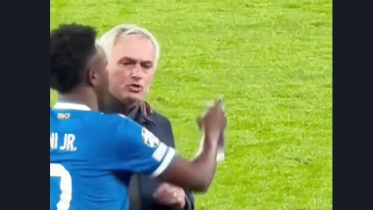 Drama di Laga Benfica vs Real Madrid, Mourinho Diusir Usai Minta Wasit Beri Kartu Merah ke Vinicius Jose Mourinho