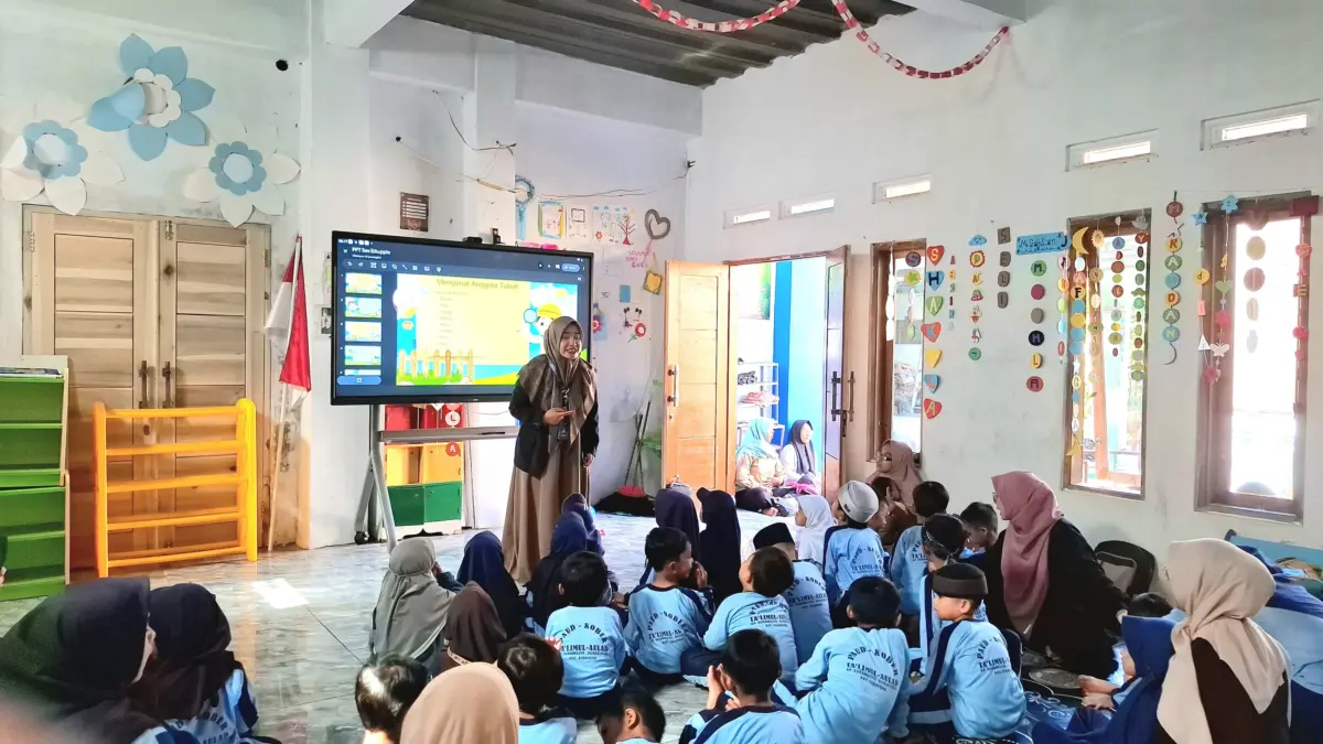 Mahasiswa KkN Unik tasikmalaya desa sukasukur, child grooming