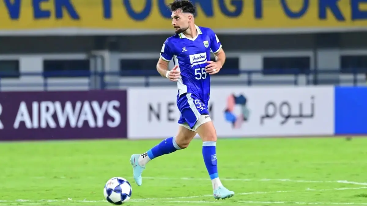 Bojan Hodak Cari Pengganti Putros dan Matricardi di Persib