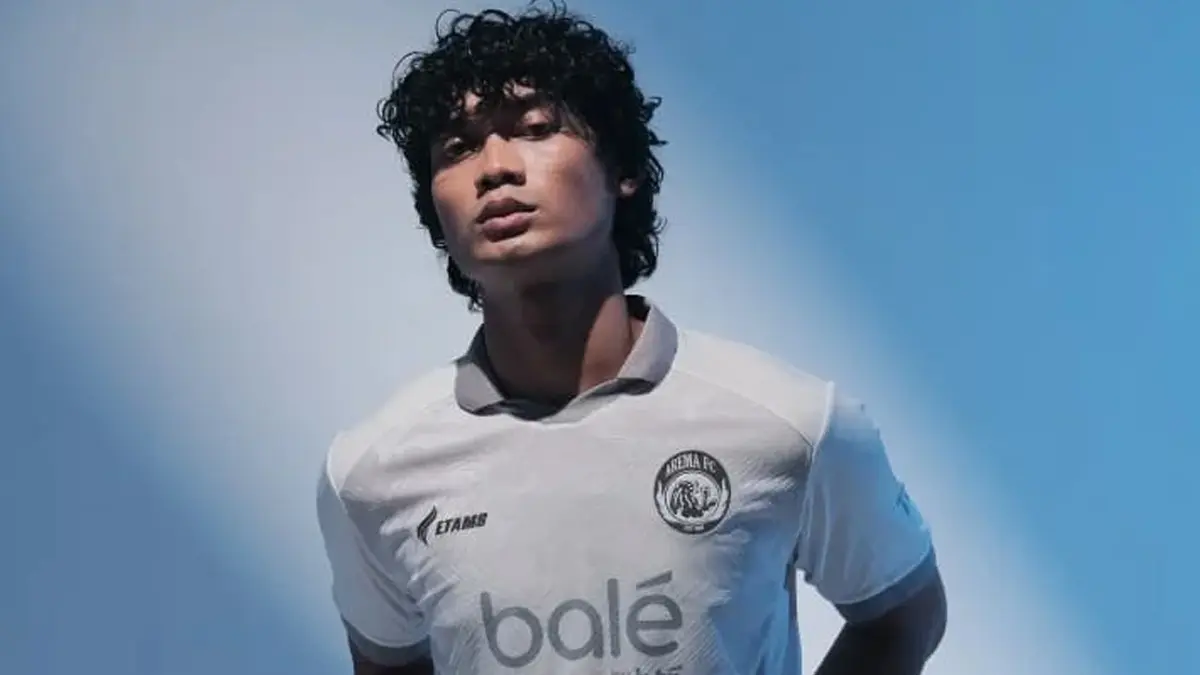 Arema FC Launching Jersey Putih yang Elegan