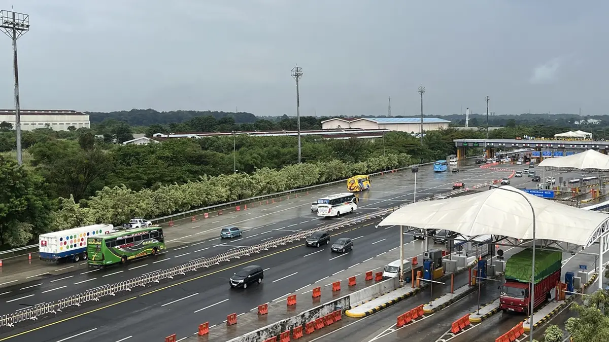 Sebanyak 42 Persen Kendaraan Belum Balik ke Jakarta