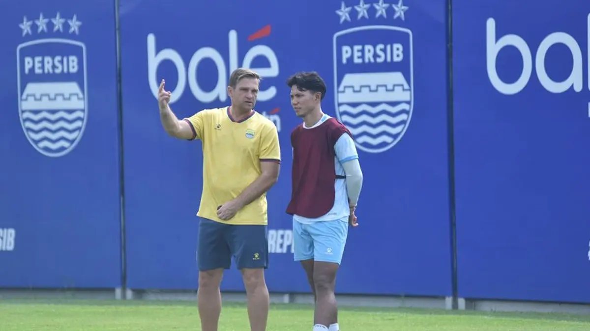 Legenda Hidup Persib Ini Buka Kunci Konsistesi Persib Bandung Musim Ini