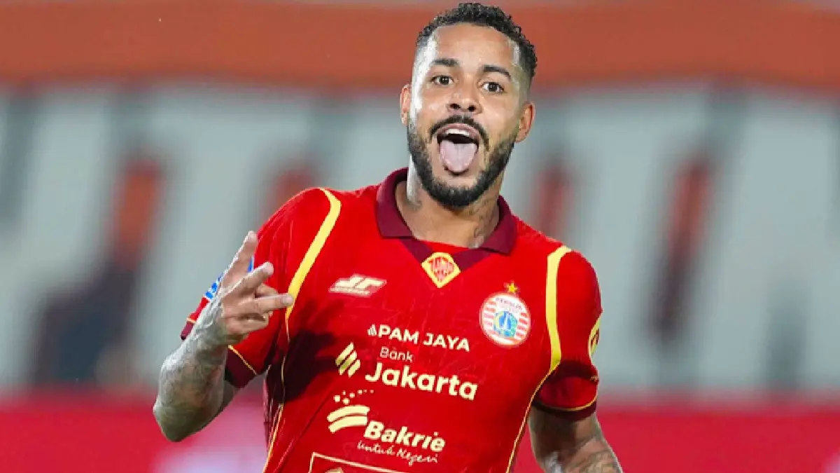 Emaxwell Souza Buka Suara Usai Gagal Penalti ke Gawang Dewa United hingga Persija Gagal Pepet Persib Bandung Emaxwell Souza Buka Suara Usai Gagal Penalti ke Gawang Dewa United