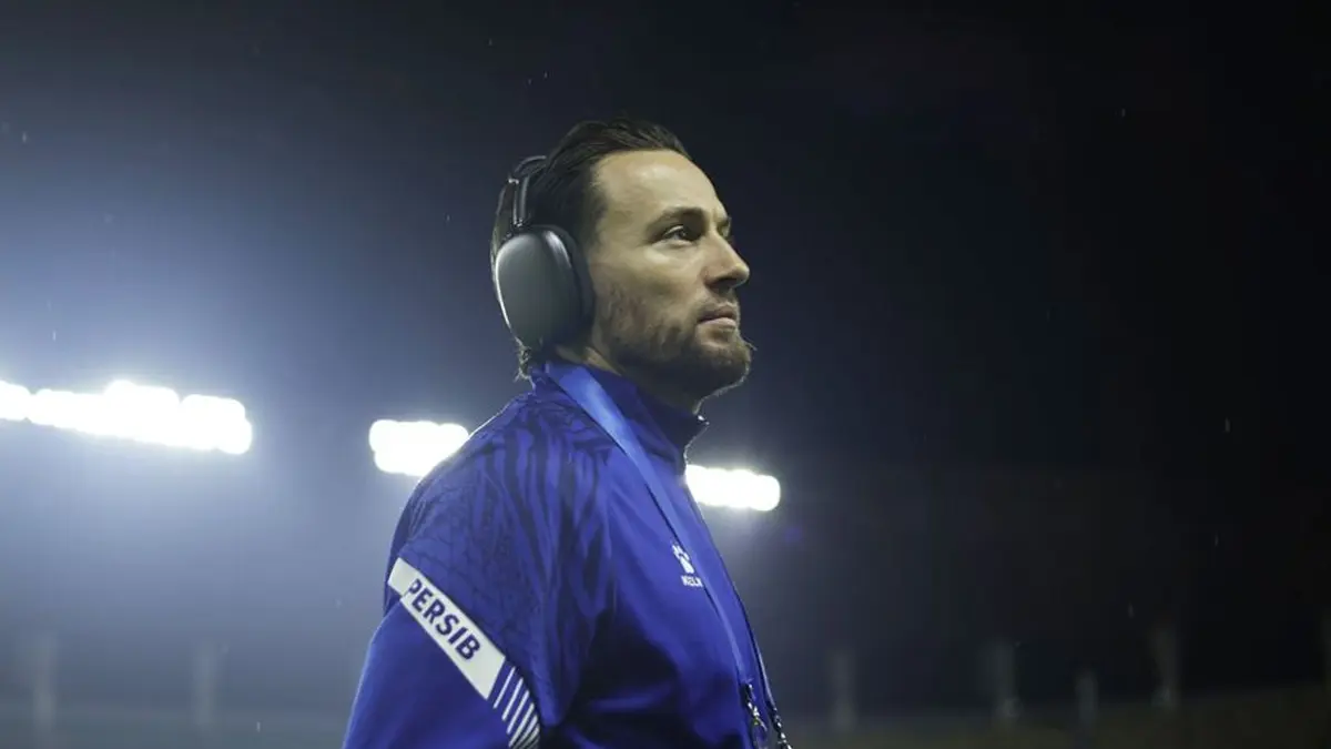 Kapten Persib Marc Klok Fokus Hadapi Persik Kediri