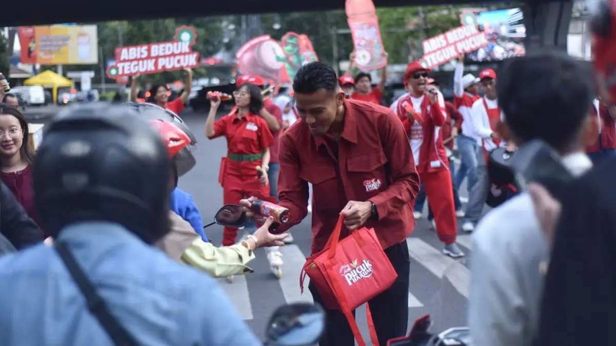 Persib Turunkan Teja Paku Alam dan Adam Alis ke Jalan Dago