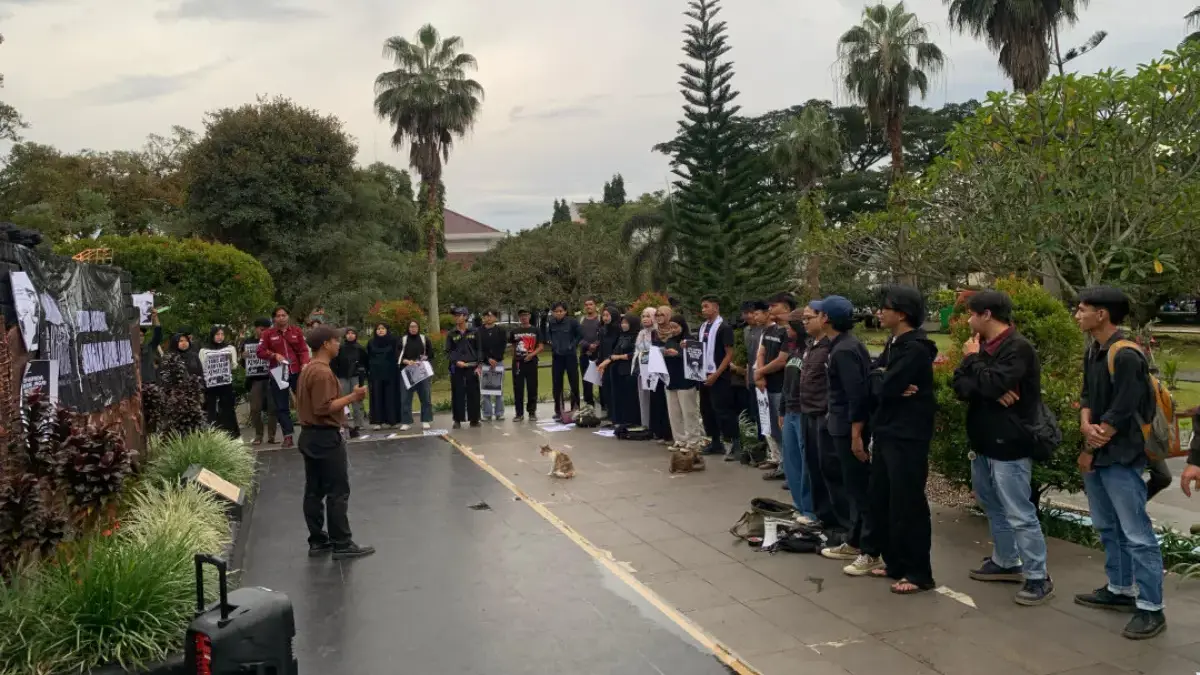 aksi kamisan di alun-alun Kota Tasikmalaya soroti pelanggaran HAM