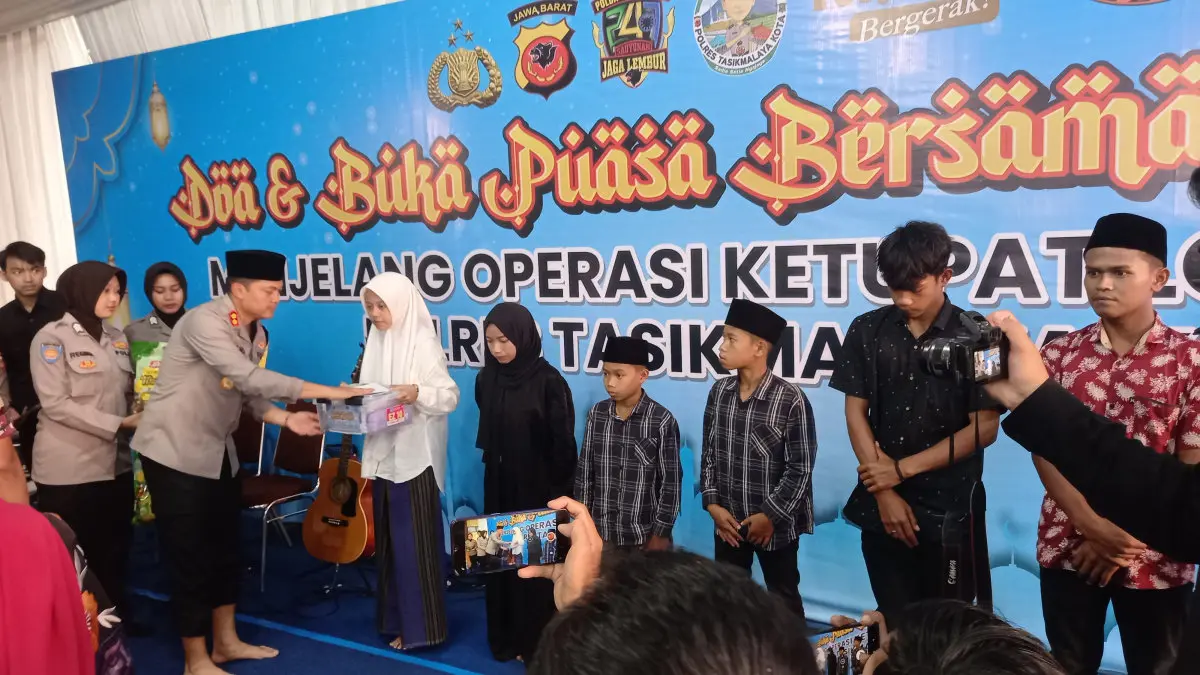buka puasa bersama 300 anak yatim di Mapolres Tasikmalaya Kota