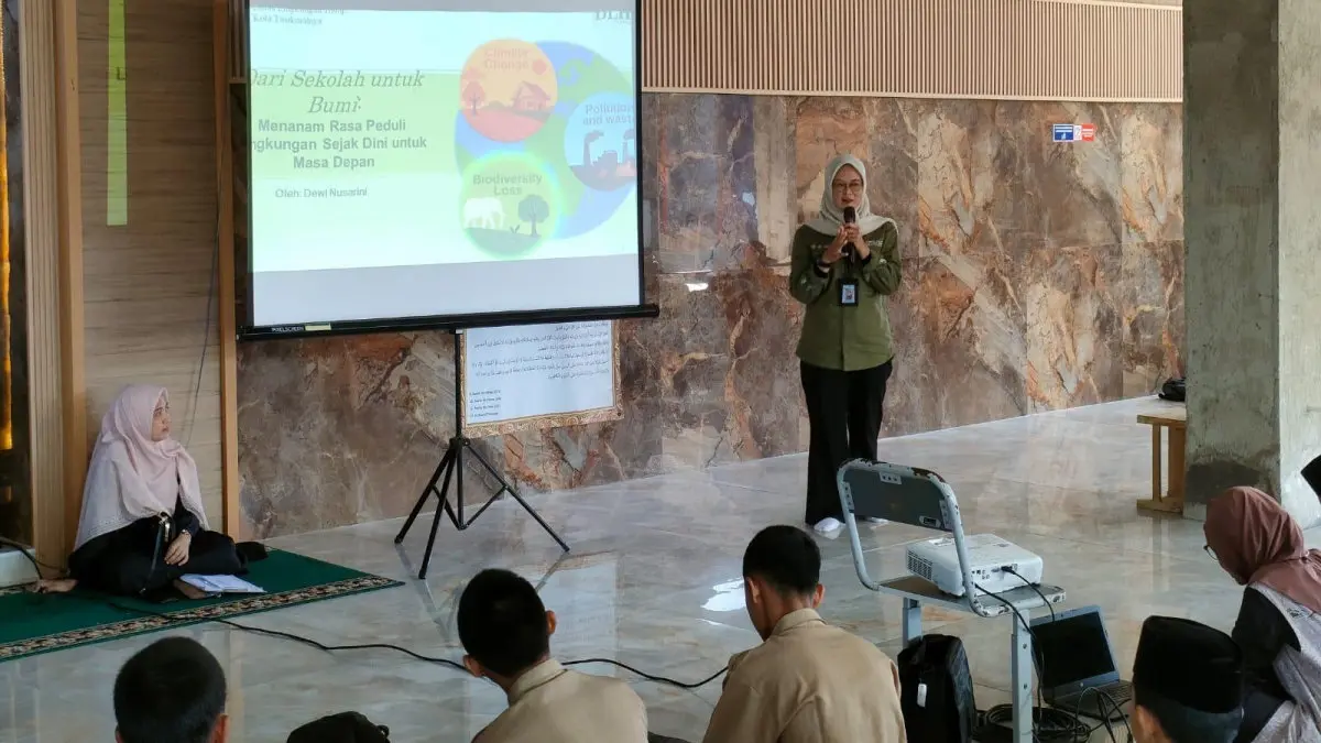 edukasi lingkungan hidup di sekolah Kota Tasikmalaya