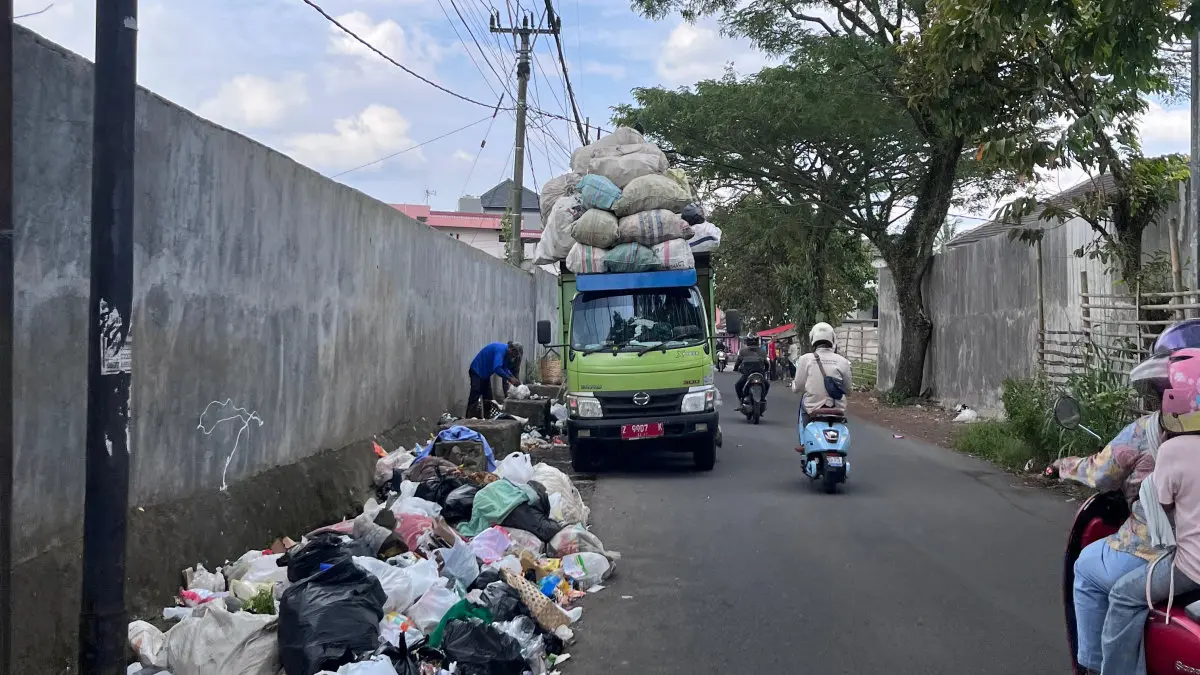 Sampah Kota Tasikmalaya Naik 20 Persen, TPS Liar Kian Menggunung Pasca Lebaran sampah Kota Tasikmalaya naik 20 persen