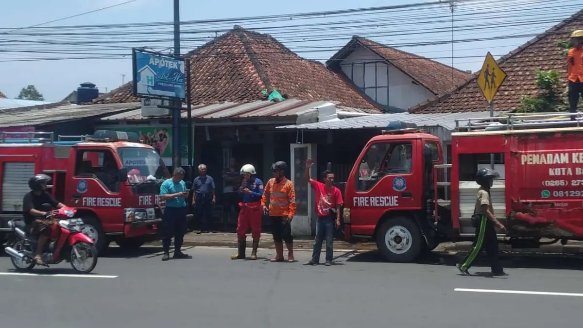 kebakaran gerobak batagor