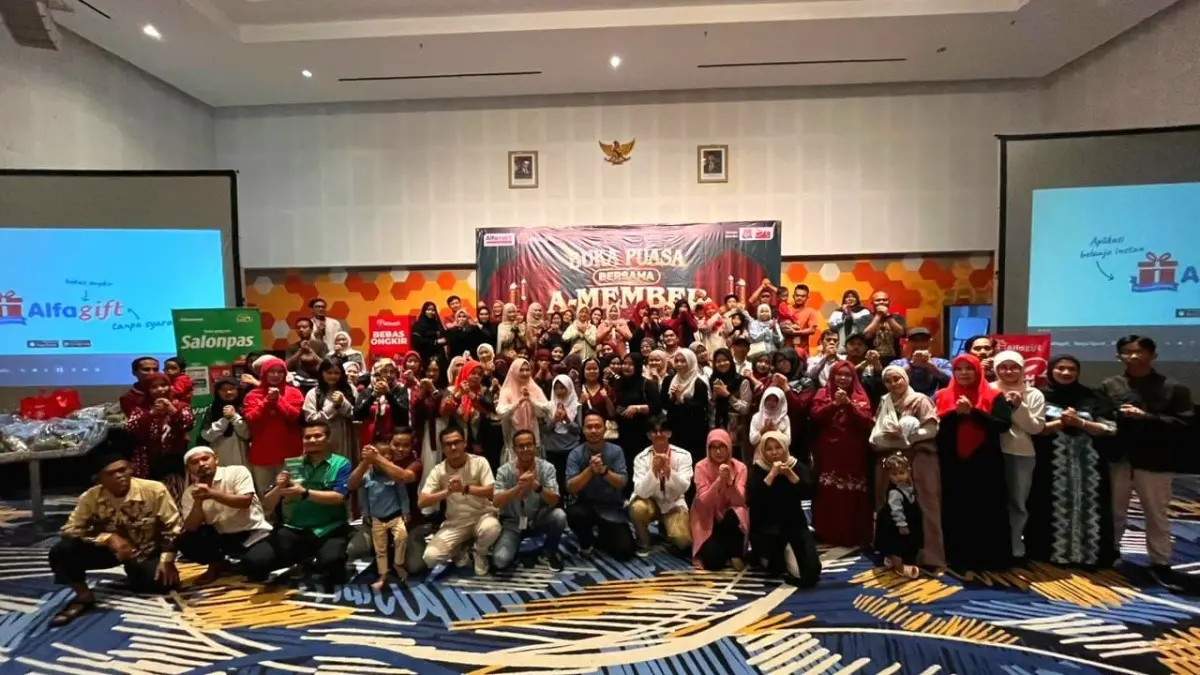 Alfamart Gelar Bukber di Puluhan Kota, Apresiasi Loyalitas Pelanggan di Bulan Ramadan Alfamart