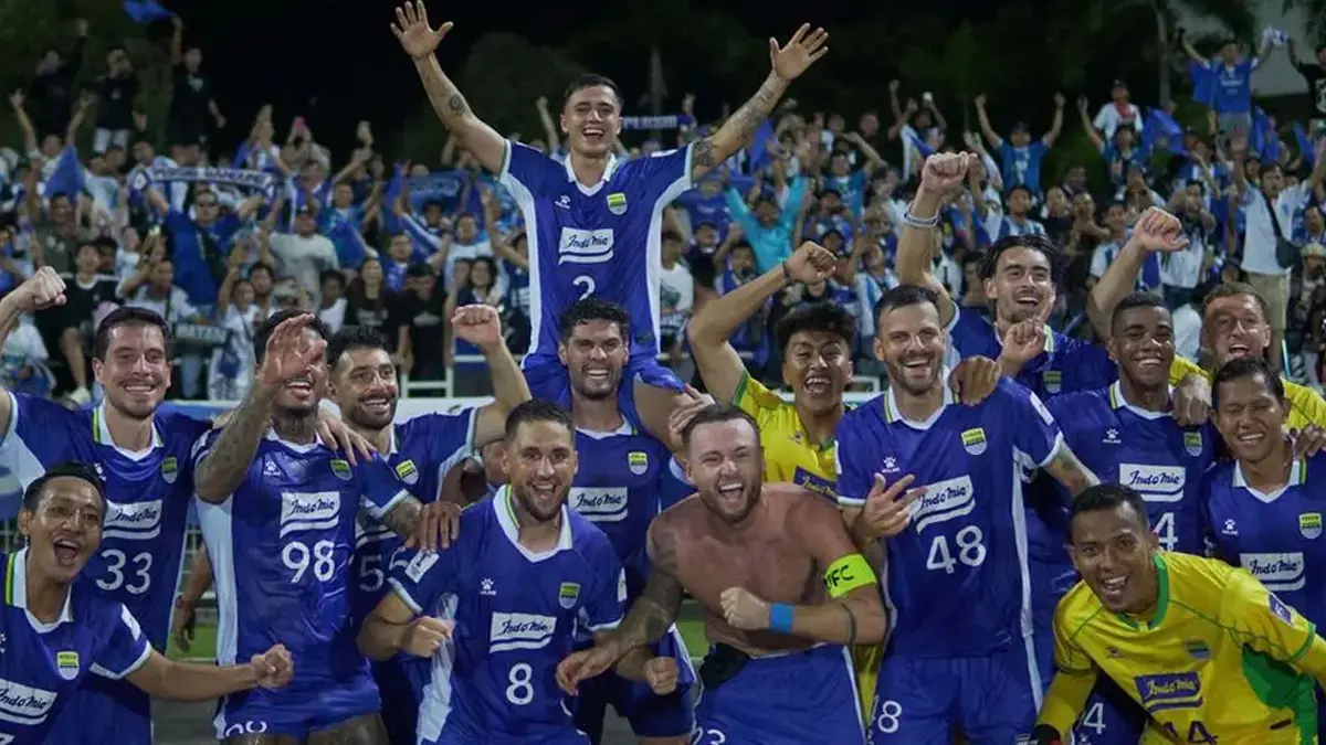 Persib Awali Misi di Padang untuk Sembilan Final Menuju Takhta Juara Super League 2026 Persib Awali Misi di Padang untuk Sembilan Final Menuju Takhta Juara Super League 2026