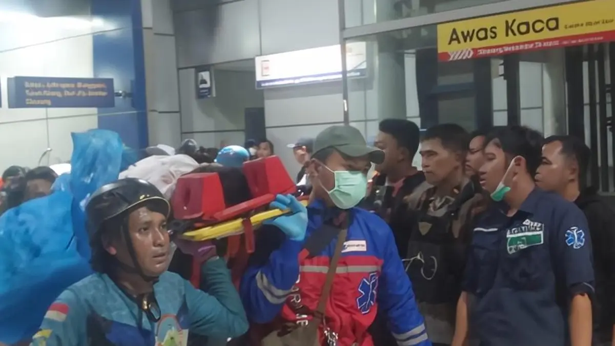 Nama-Nama Korban Kecelakaan Kereta Api di Bekasi Timur