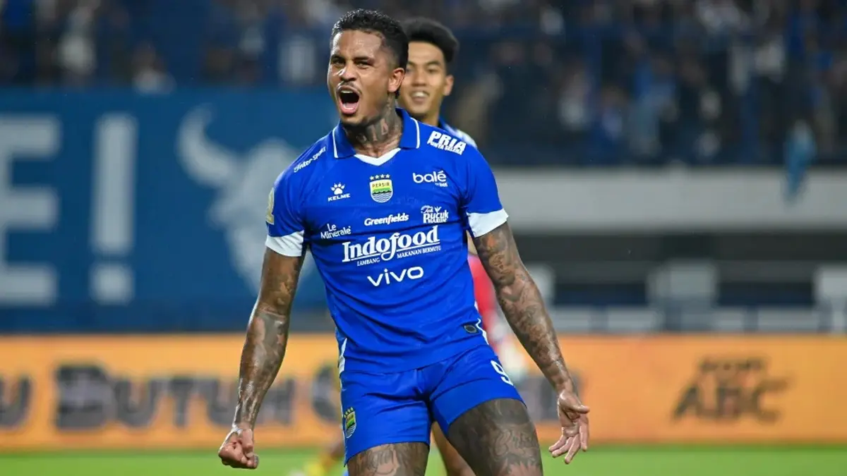 Duet Jung–Ramon Jadi Senjata Mematikan Persib saat Menjamu Arema FC di Stadion GBLA