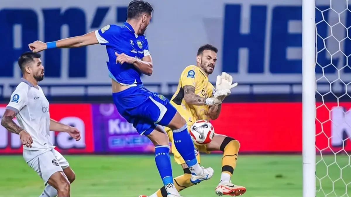 Lucas Frigeri Bersinar dan Selamatkan Arema FC dari Gempuran Persib Bandung