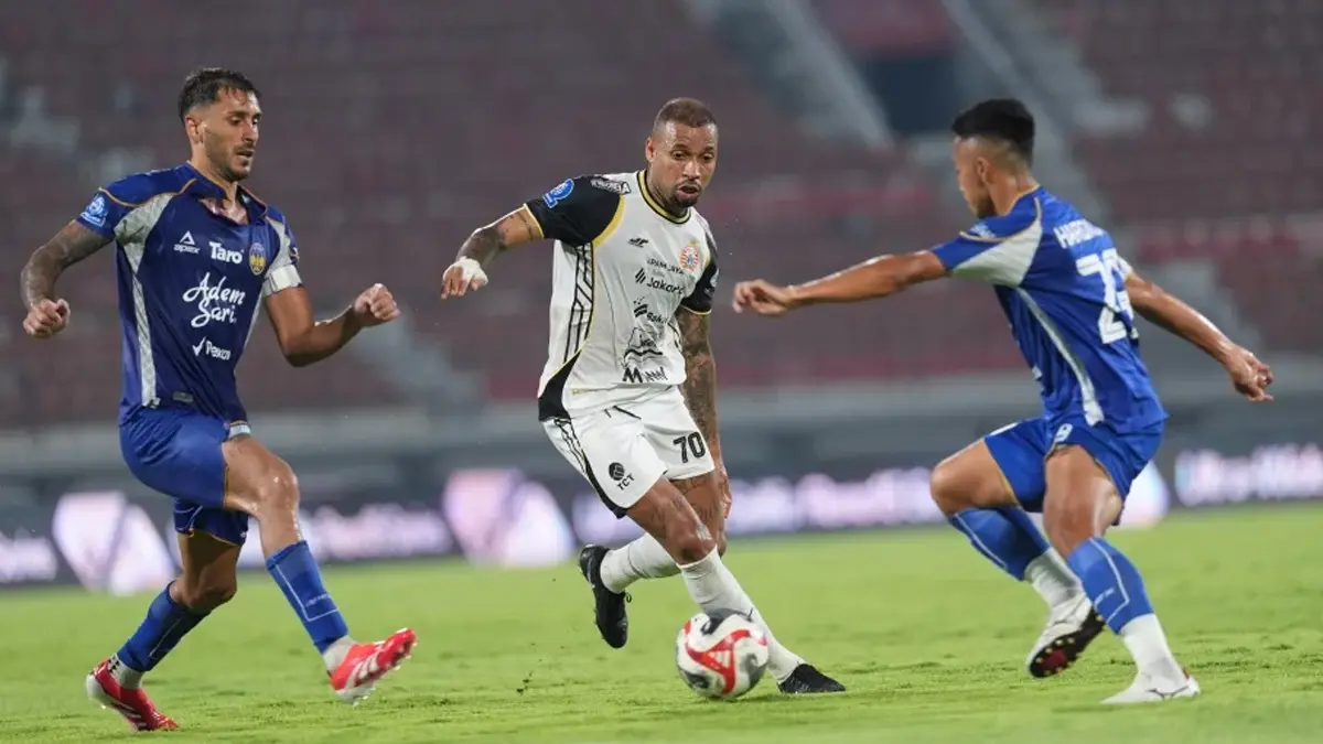 Persija Gagal Pepet Persib Bandung di Klasemen