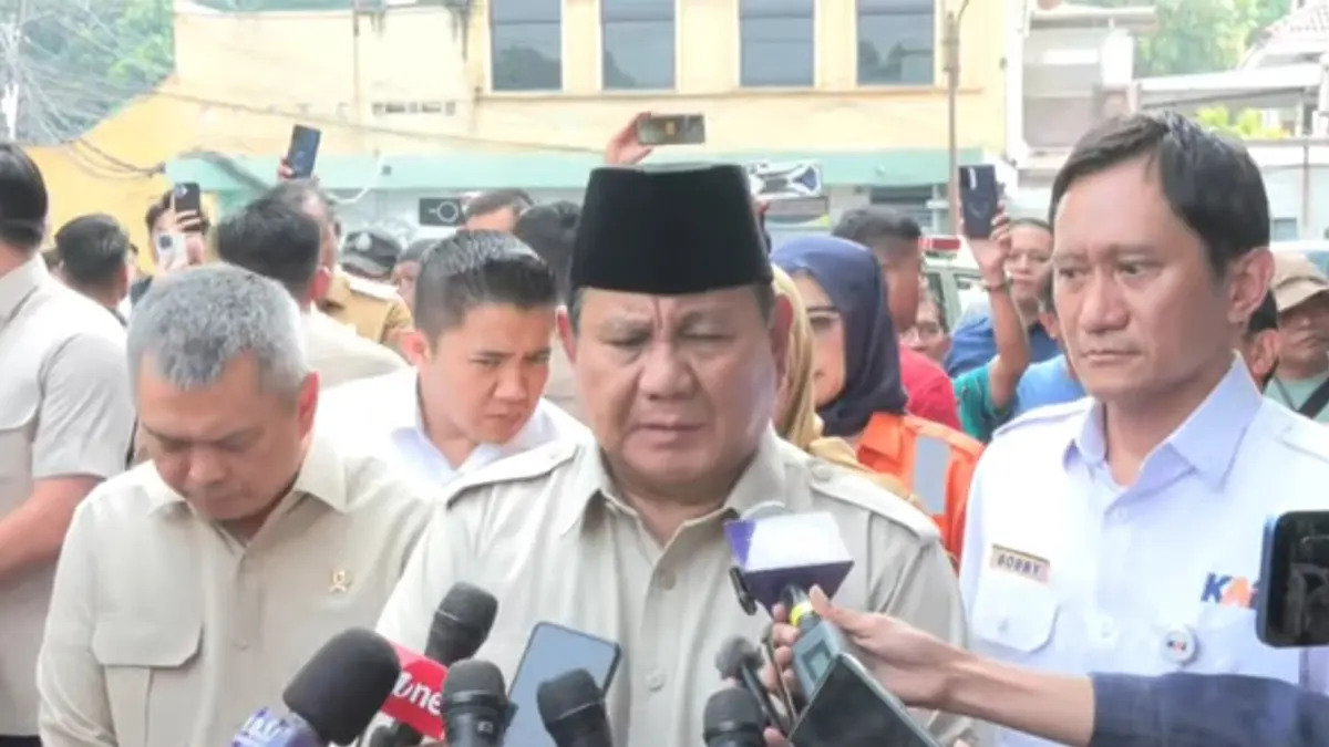 Presiden Prabowo Soroti Perlintasan Kereta Tak Terjaga