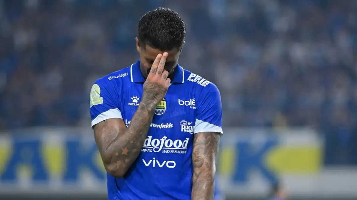 Figur Nyentrik di Skuad Persib Ini Jelaskan Makna Selebrasi Ala Sun Goku Dragon Ball Z dan Sepatu Warna Warni Figur Nyentrik di Skuad Persib Ini Jelaskan Makna Selebrasi Ala Sun Goku Dragon Ball Z