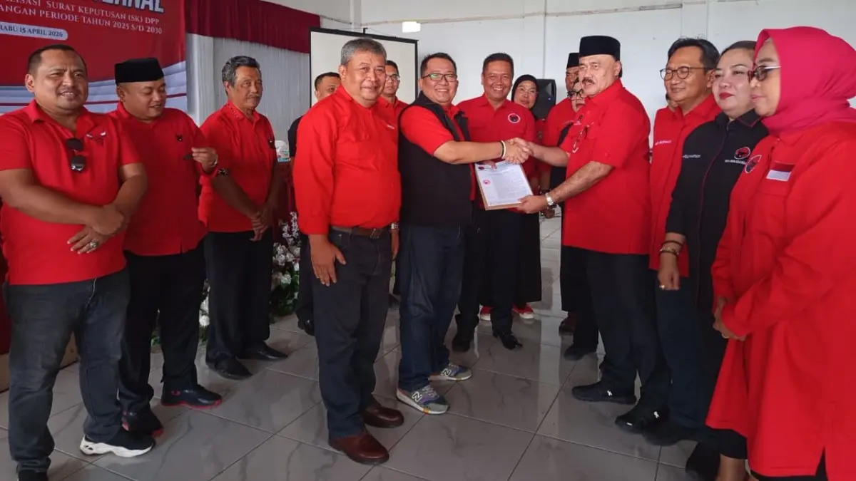Ade Sugianto Dapatkan SK, PDI Perjuangan Kabupaten Tasikmalaya Perkuat Konsolidasi Hadapi Pemilu 2029 PDI Perjuangan