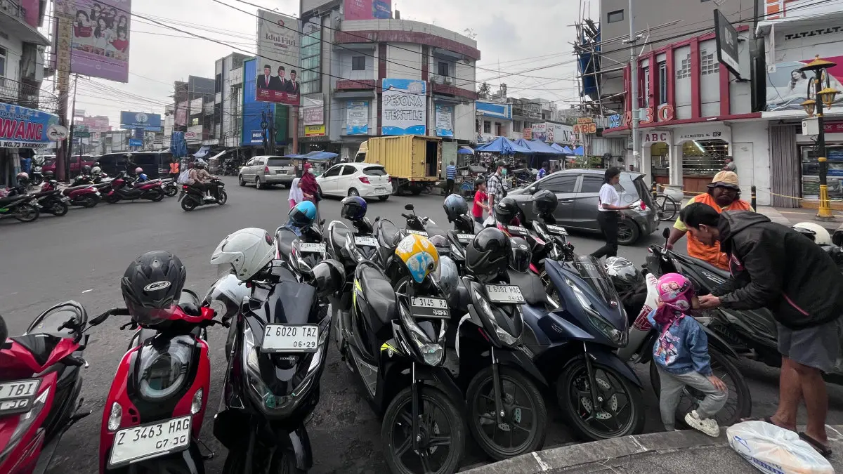 pedestrian KHZ Mustofa Kota Tasikmalaya Rp11 miliar