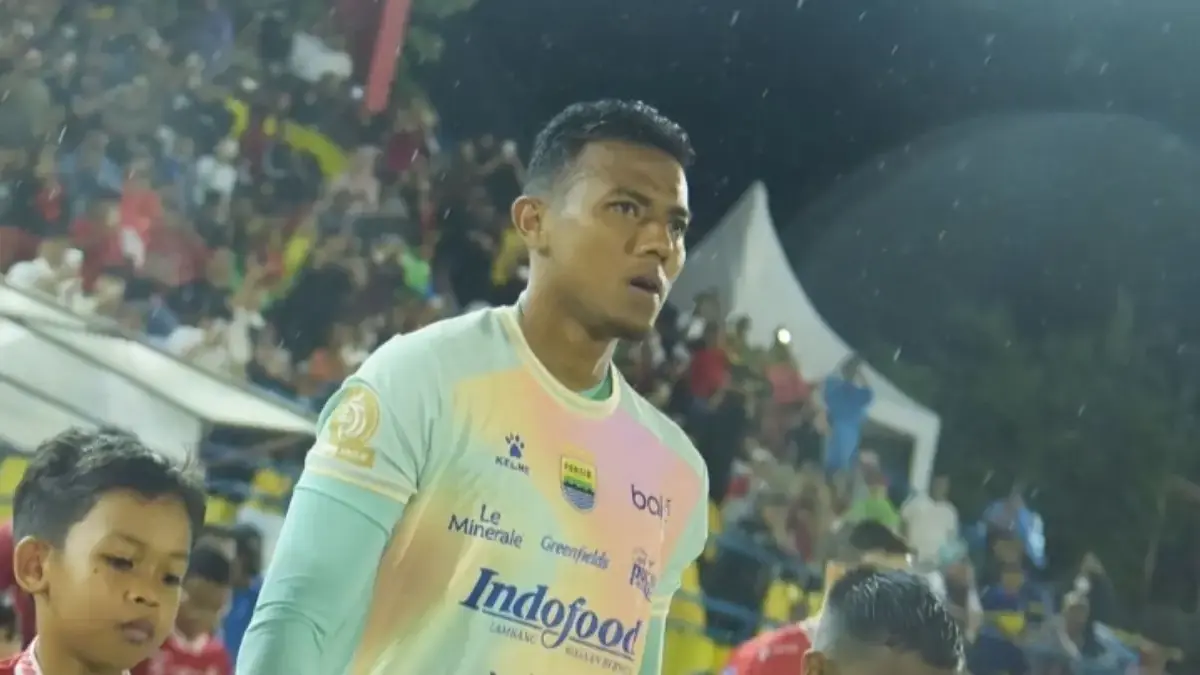 Bersama Persib, Teja Paku Alam Berpotensi Lampaui Rekor Cleansheet Terbanyak Kiper Persipura Teja Paku Alam
