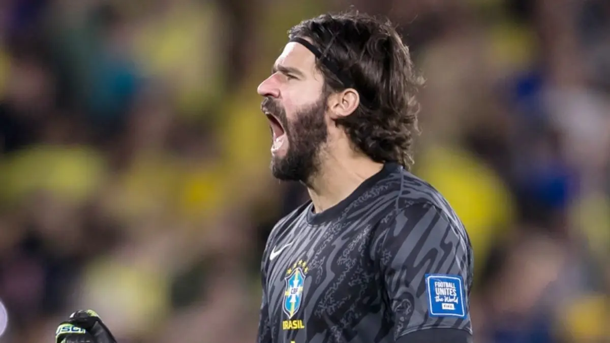 Spalletti Minta Juventus Datangkan Kiper Liverpool Alisson Becker