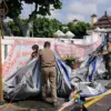 penertiban tenda aksi Bale Kota Tasikmalaya