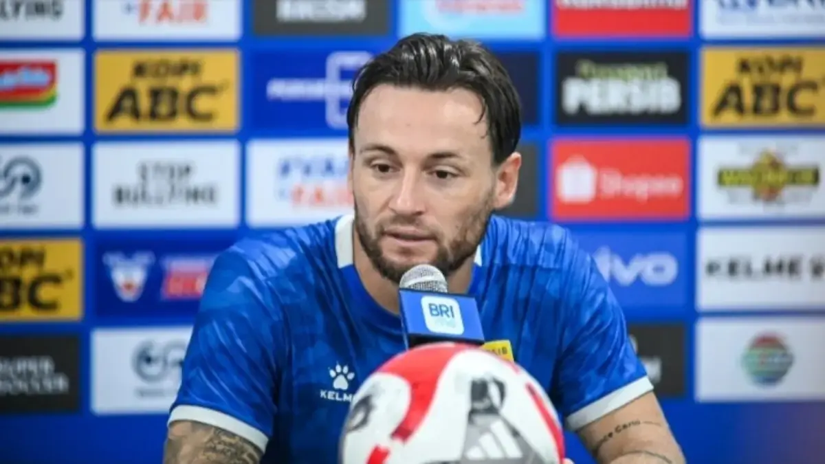 Pemain Persib Marc Klok