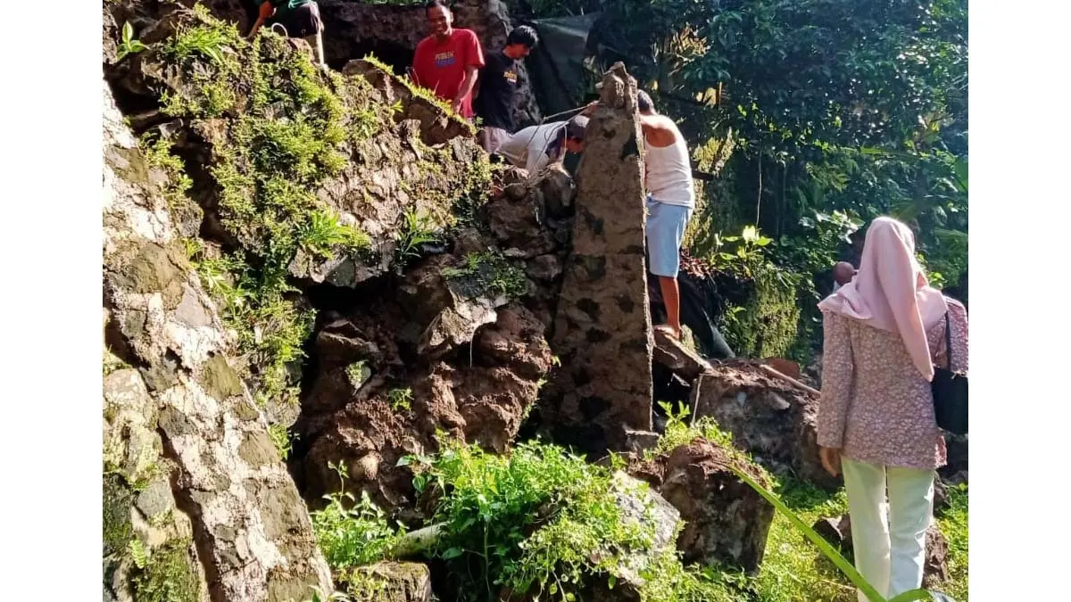 TPT Ambruk Ancam Dua Rumah di Kota Banjar TPT ambruk