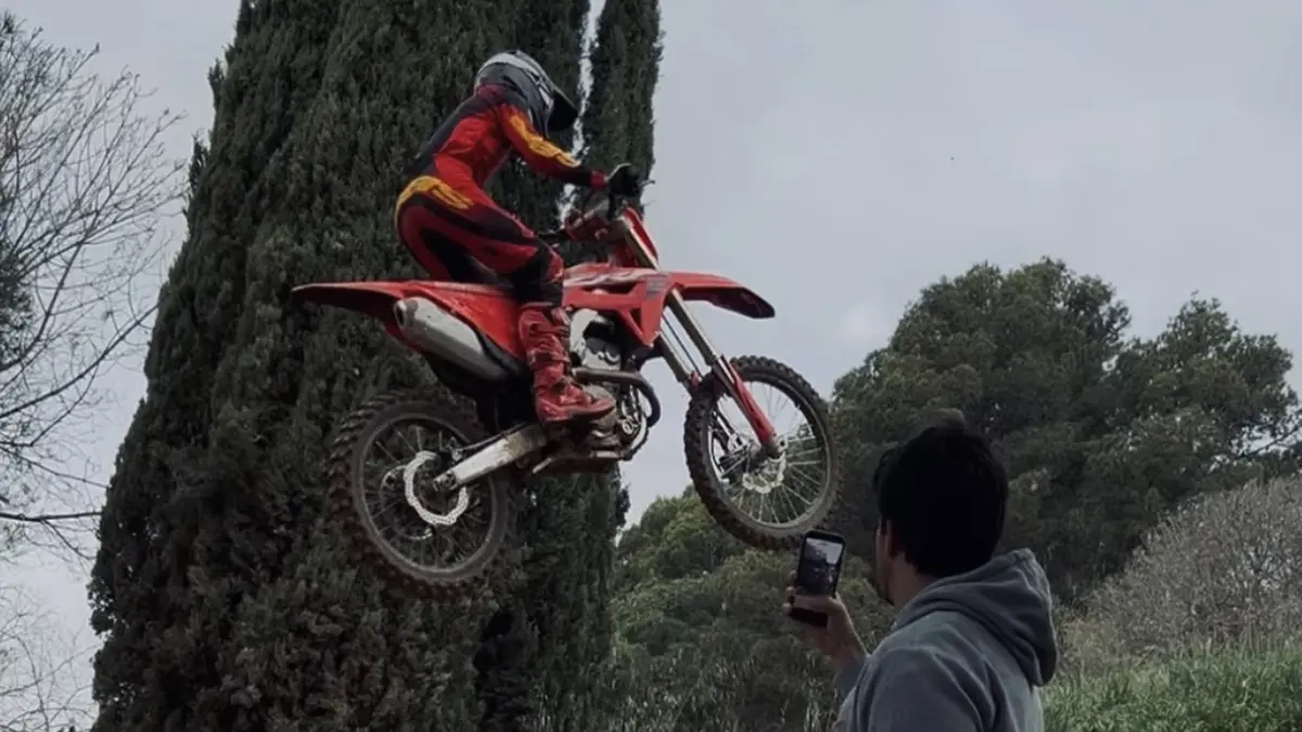 Kenapa Veda Ega Pratama Dijuluki Travis Pastrana Moto3