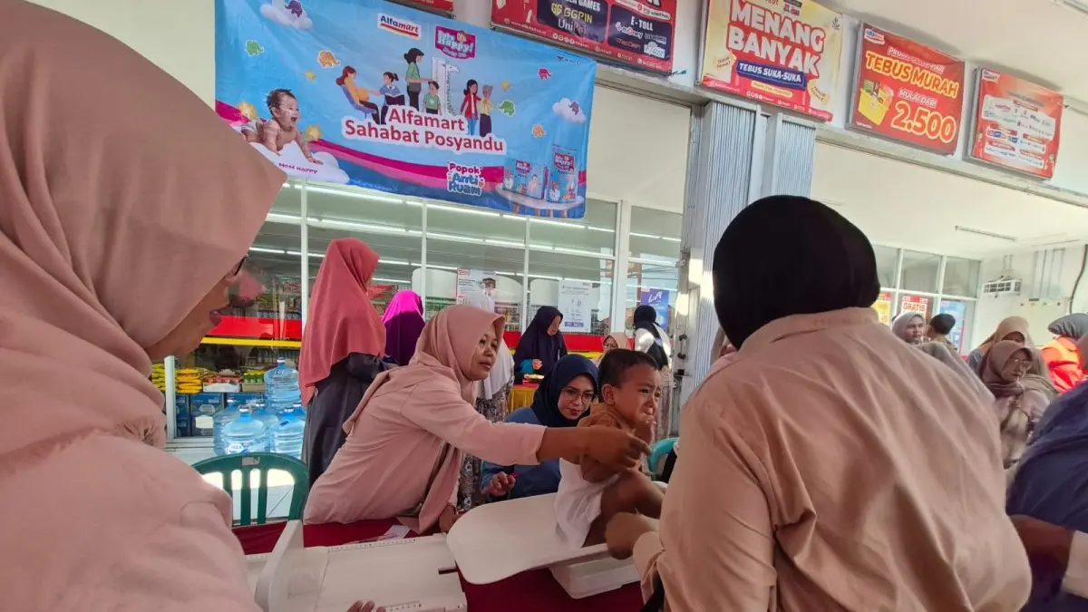 Alfamart dan Baby Happy Bergerak, 6.000 Ibu dan Anak Jadi Sasaran Program Posyandu di 34 Kota Sahabat Posyandu