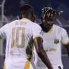 Henry Doumbia dan Moussa Sidibe