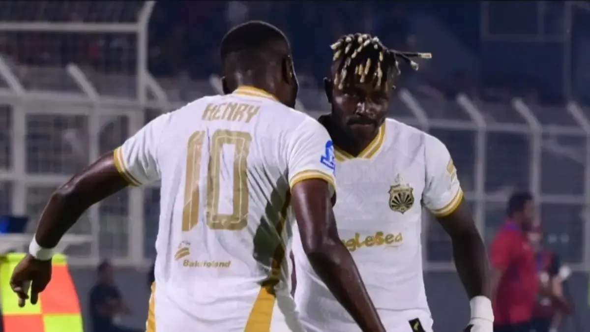 Henry Doumbia dan Moussa Sidibe