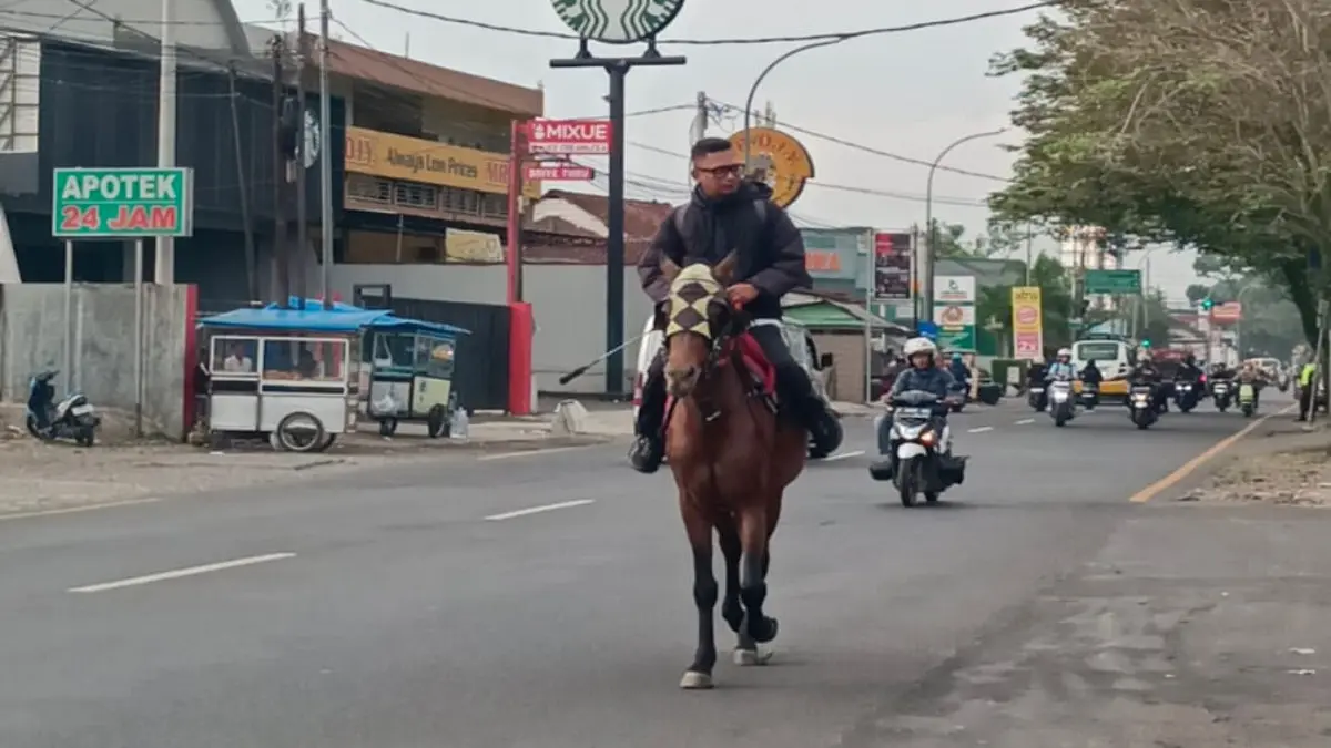 CFD ASN Tasikmalaya naik kuda