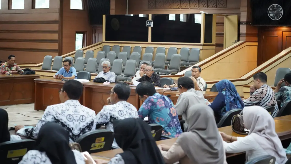 regulasi periodeisasi kepala sekolah