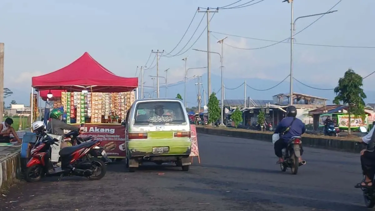 Jalan JB Tasikmalaya Dipadati Pedagang, Netizen Soroti Kemacetan dan Fungsi Jalur Cepat jalan lingkar utara