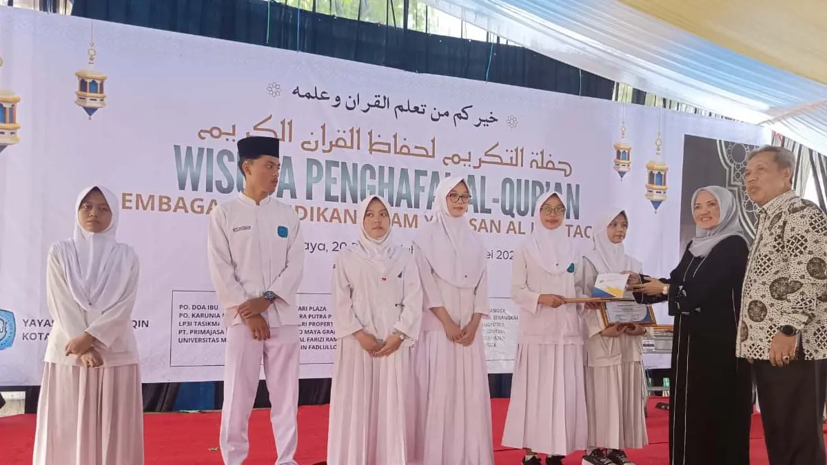 wisuda tahfiz al muttaqin