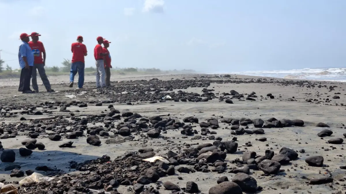 Pencemaran Batu bara pantai pangandaran