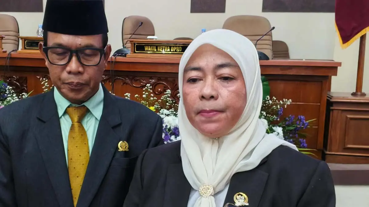anggota dewan kota banjar diberhentikan