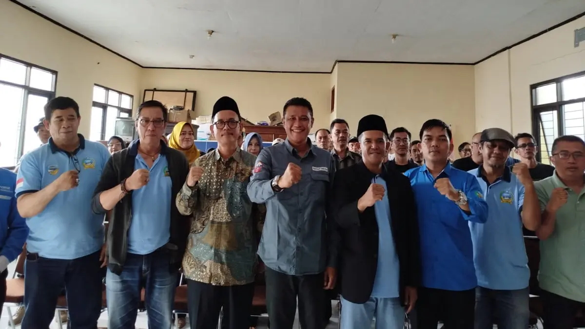 keterlambatan pencairan insentif RT RW 