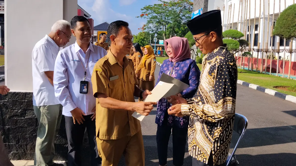 28 ASN Pensiun dan 28 Naik Pangkat, Perangkat Daerah Pemkot Tasikmalaya Jangan Cepat Puas Berprestasi 28 ASN pensiun Kota Tasikmalaya Juni 2026