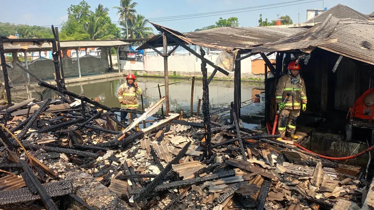 Musala dan Gudang di Mangkubumi Tasikmalaya Ludes Terbakar, Api Datang Saat Listrik Padam kebakaran musala di Mangkubumi Kota Tasikmalaya