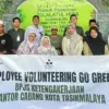 Tanam Pohon di Ponpes Sulalatul Huda
