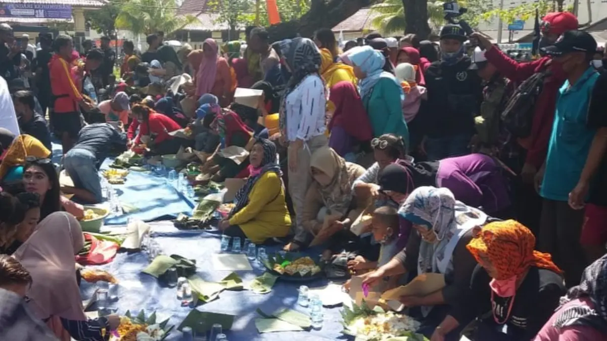 pesta rakyat hajat laut pangandaran