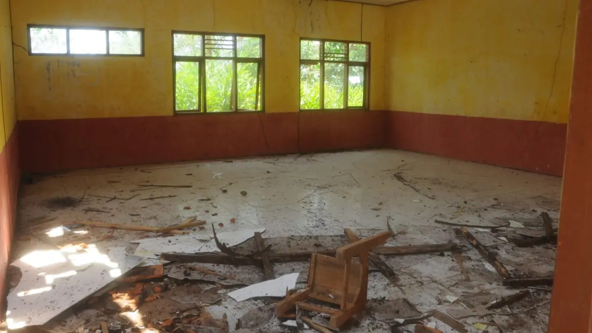sekolah rusak di pangandaran
