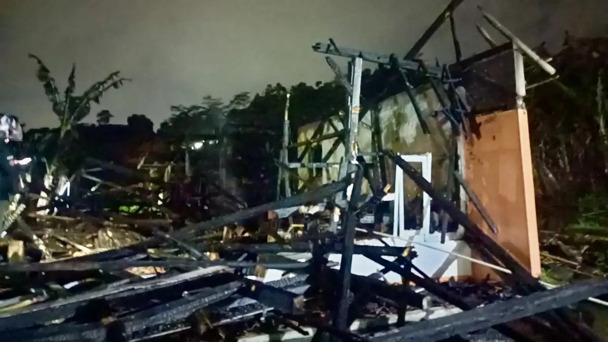 Lupa Matikan Gas, Rumah di Kecamatan Salawu Tasikmalaya Terbakar Kebakaran rumah di salawu