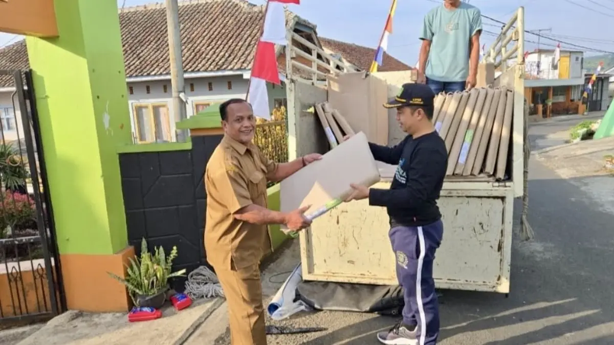 Bantuan mebeler sd