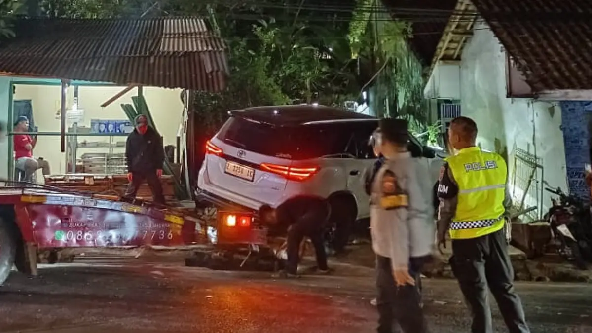 Kronologi Kecelakaan Beruntun Fortuner di Kawalu Tasikmalaya Terungkap, Polisi Dalami Penyebab kronologi kecelakaan Fortuner di Kawalu